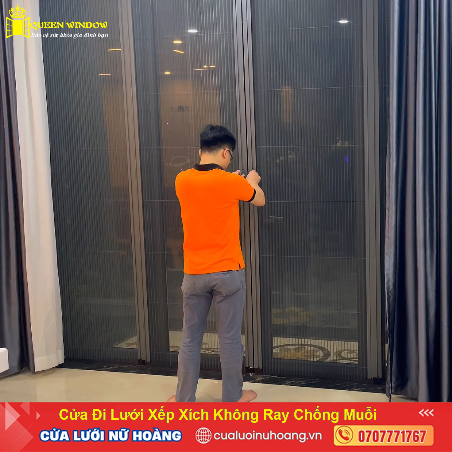 CỬA LƯỚI XẾP XÍCH KHÔNG RAY